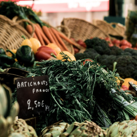 vegan grocery, plant-based grocery, vegan food grocery, online vegan market, online plant-based markets UK, worldwide vegan markets, local markets, farmers markets, ethical consumer